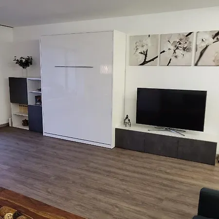 Apartment Montana *