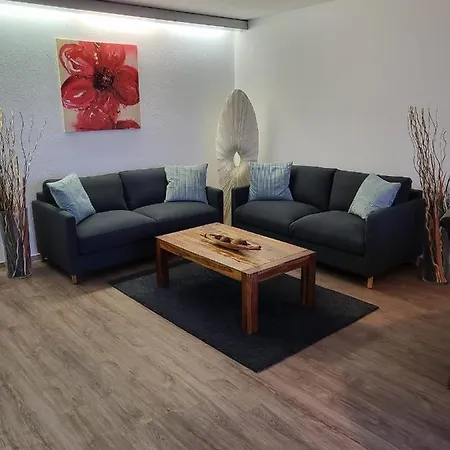 Montana Apartment *